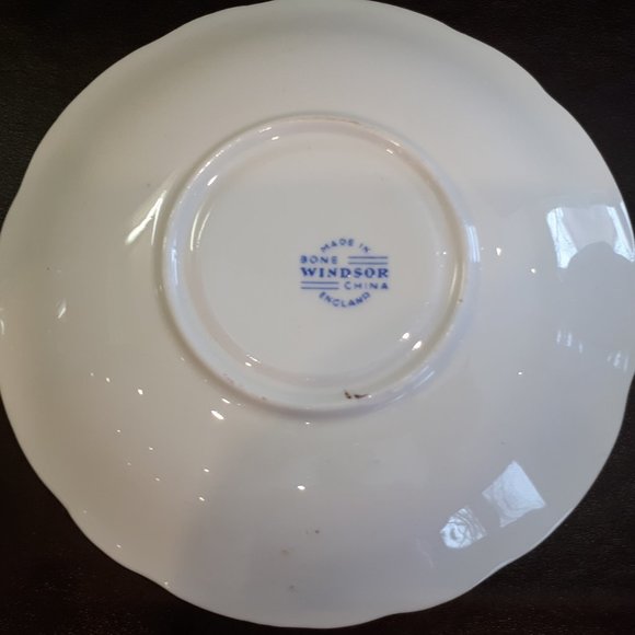 Windsor, Fine Bone China Floral Teacup And Saucer - Picture 8 of 8